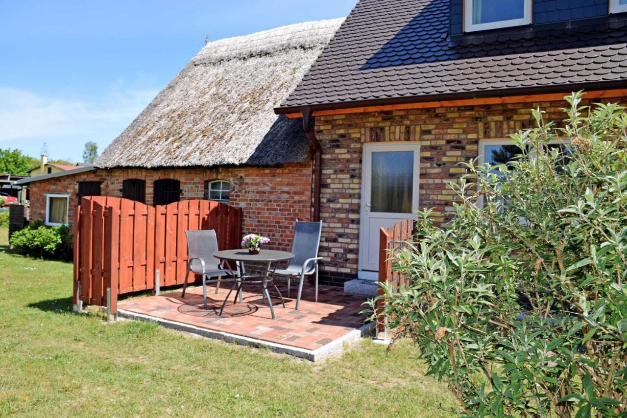Ferienhaus Mit Terrasse Am Heideweg Baabe Buitenkant foto