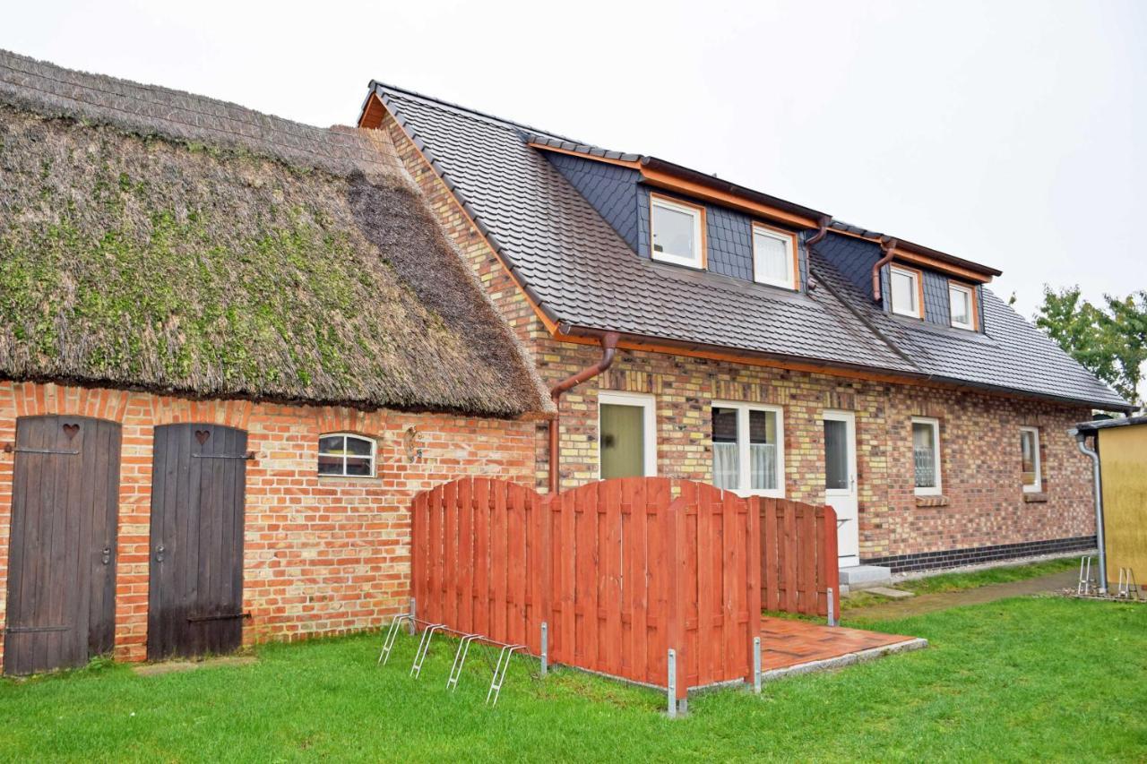 Ferienhaus Mit Terrasse Am Heideweg Baabe Buitenkant foto
